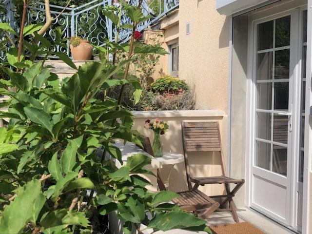 Paris F2 Neuf Calme Et Paisible Thorigny-sur-Marne