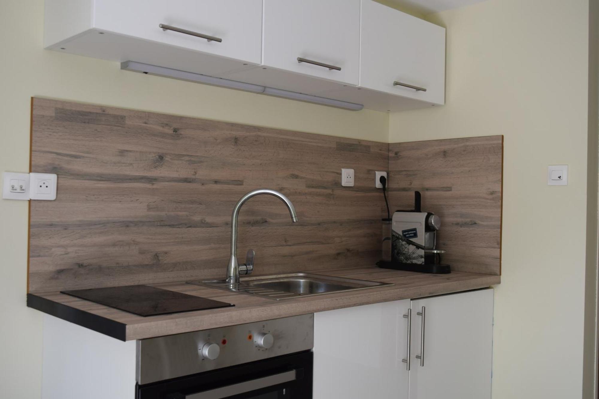 Apartment Paris F2 Neuf Calme Et Paisible